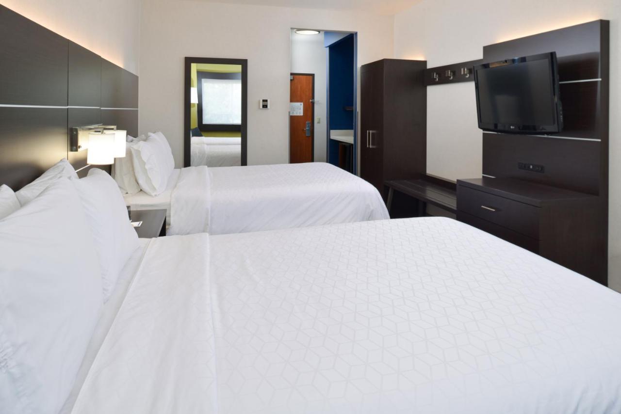 Holiday Inn Express Madera By Ihg Exterior foto