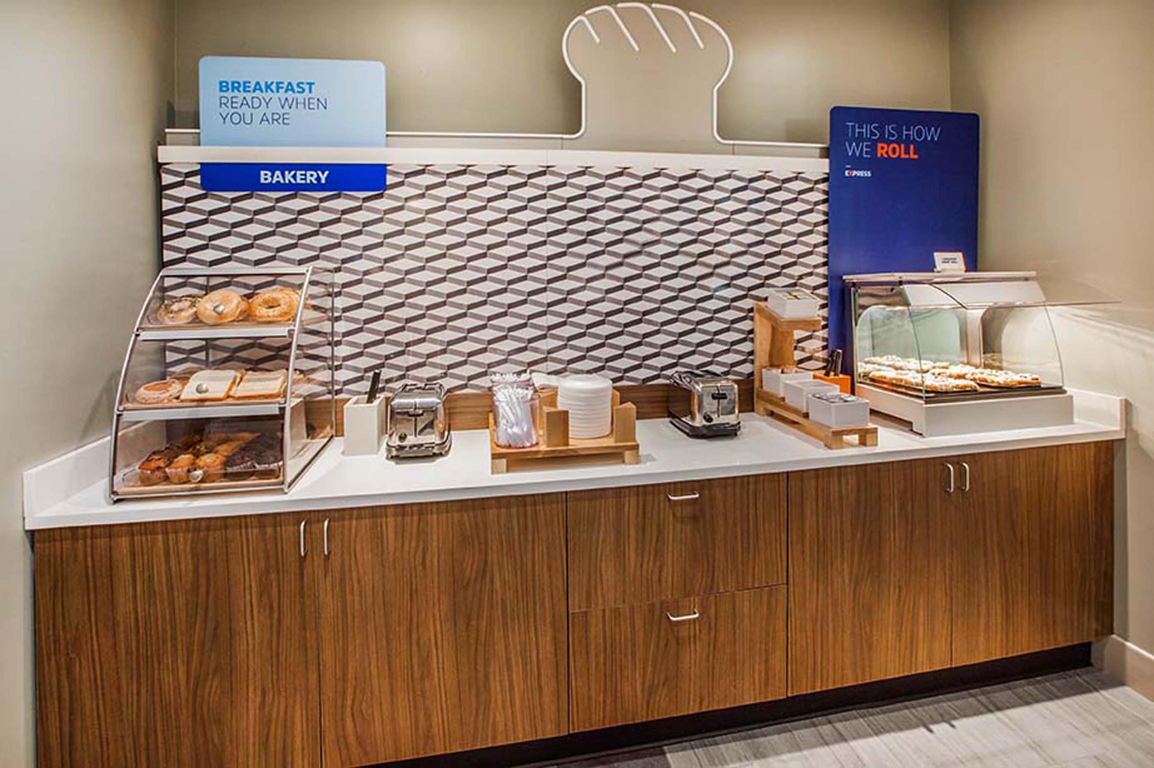 Holiday Inn Express Madera By Ihg Exterior foto