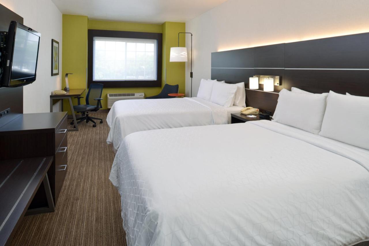 Holiday Inn Express Madera By Ihg Exterior foto