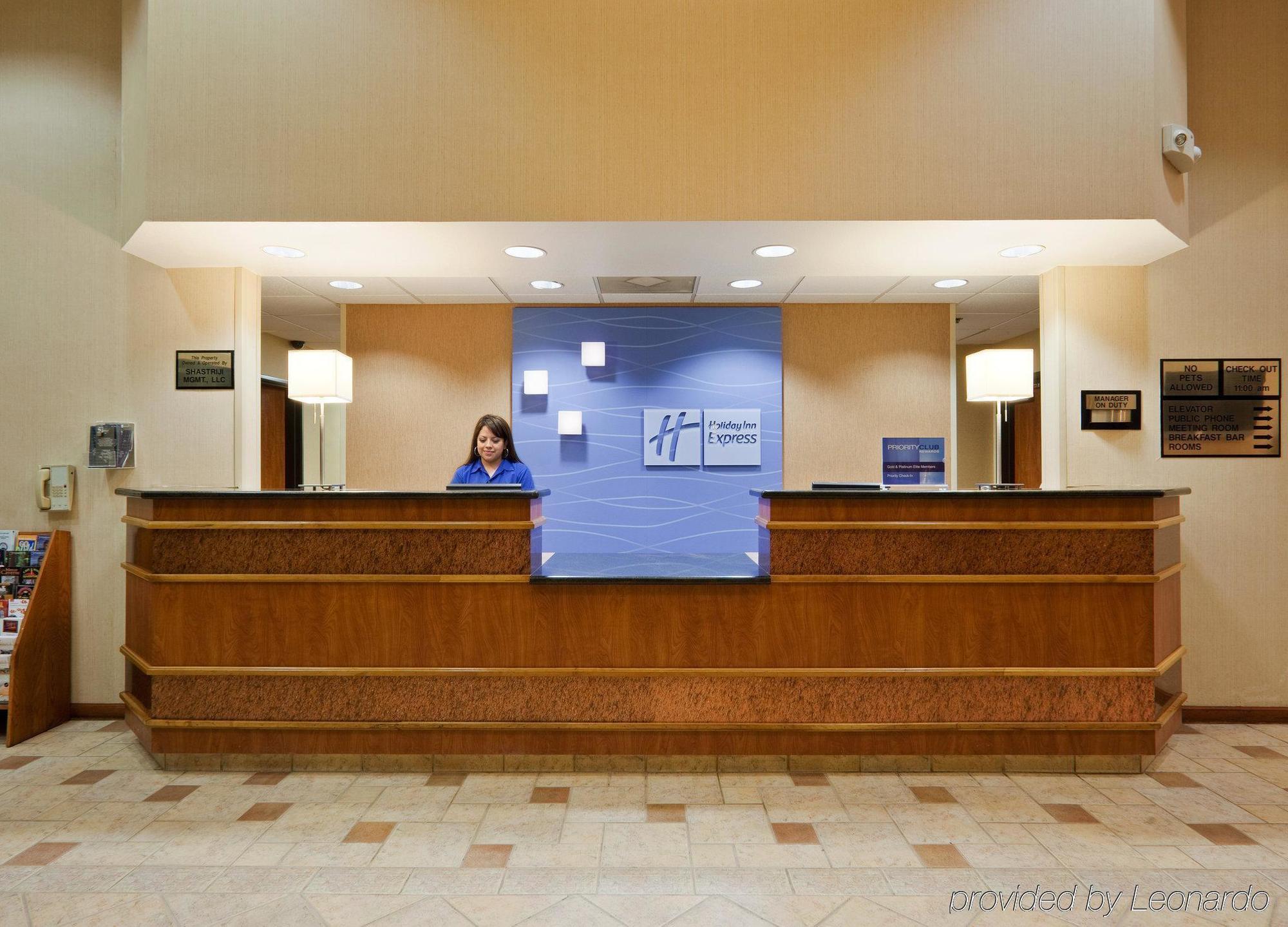 Holiday Inn Express Madera By Ihg Interior foto