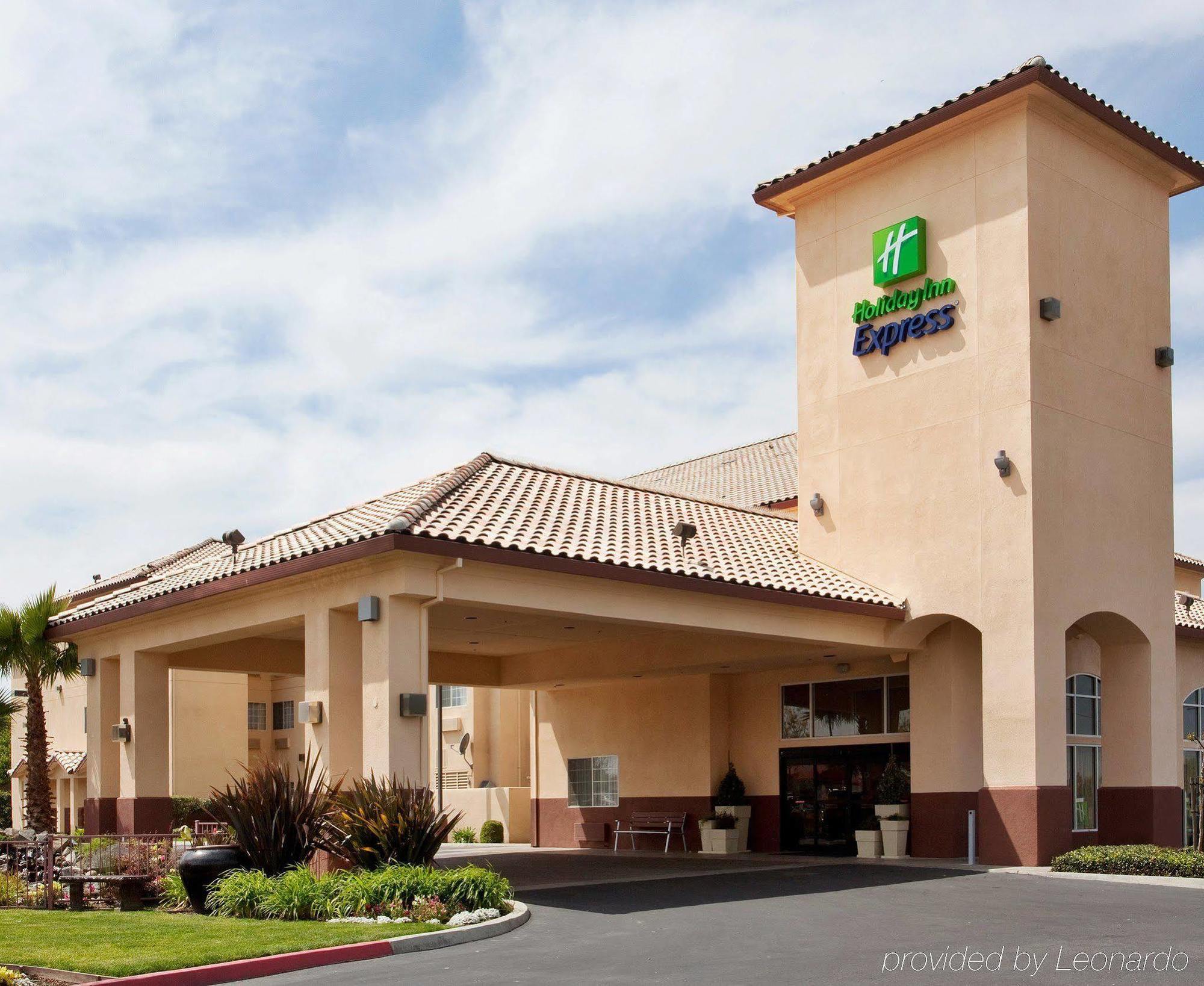 Holiday Inn Express Madera By Ihg Exterior foto