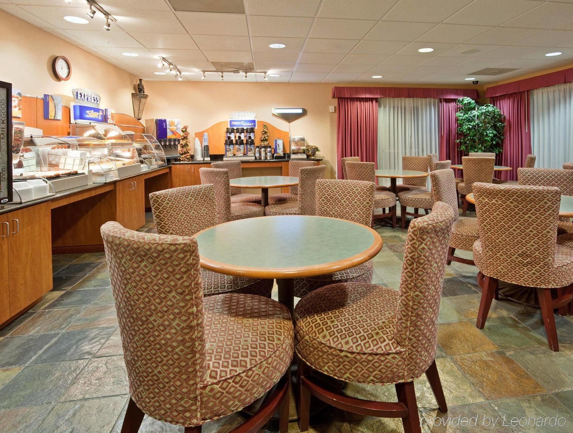 Holiday Inn Express Madera By Ihg Restaurante foto
