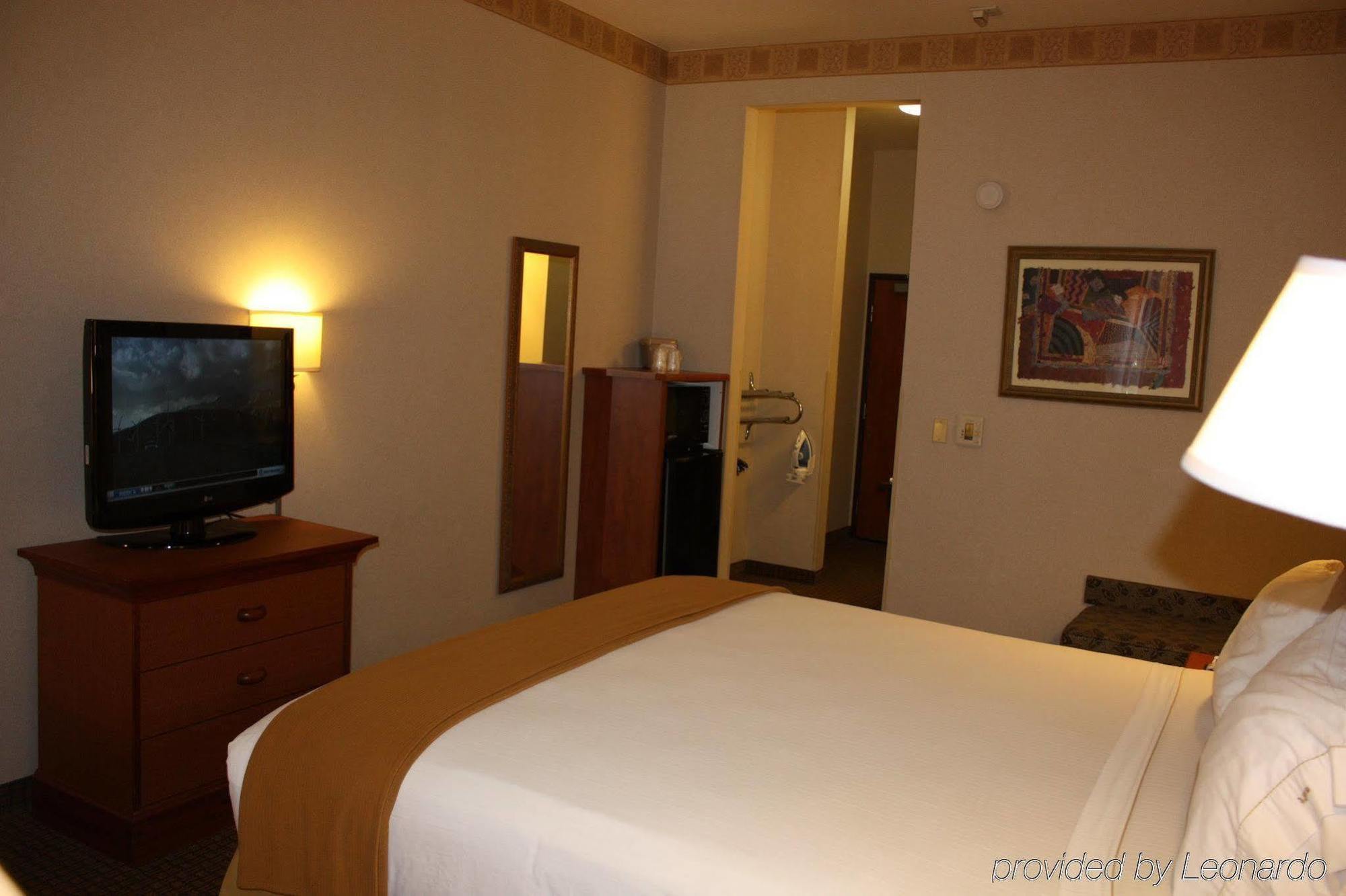 Holiday Inn Express Madera By Ihg Exterior foto
